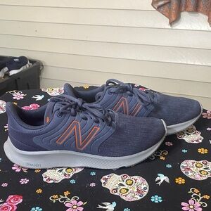 New Balance 890v7 Men’s Running Shoes - Size 9